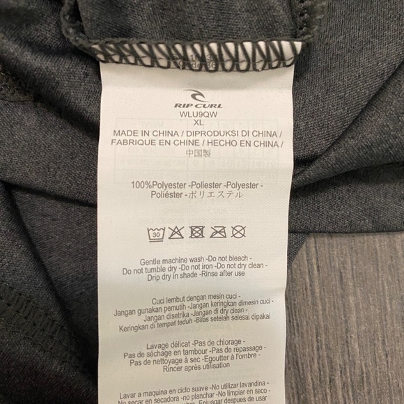 Ripcurl Whitewash Shortsleeve Rashguard Size XL NWT - Picture 7 of 7